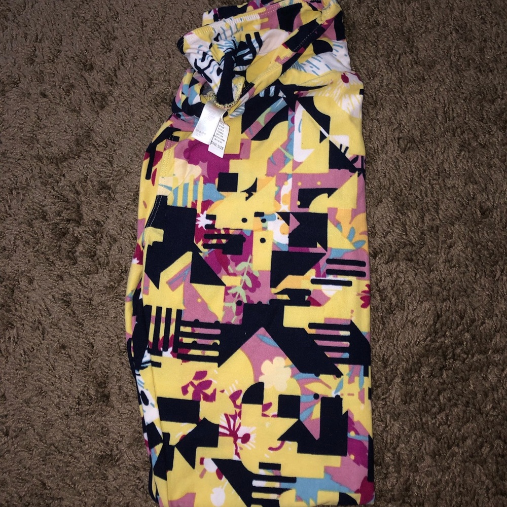 LulaRoe Leggings- OS